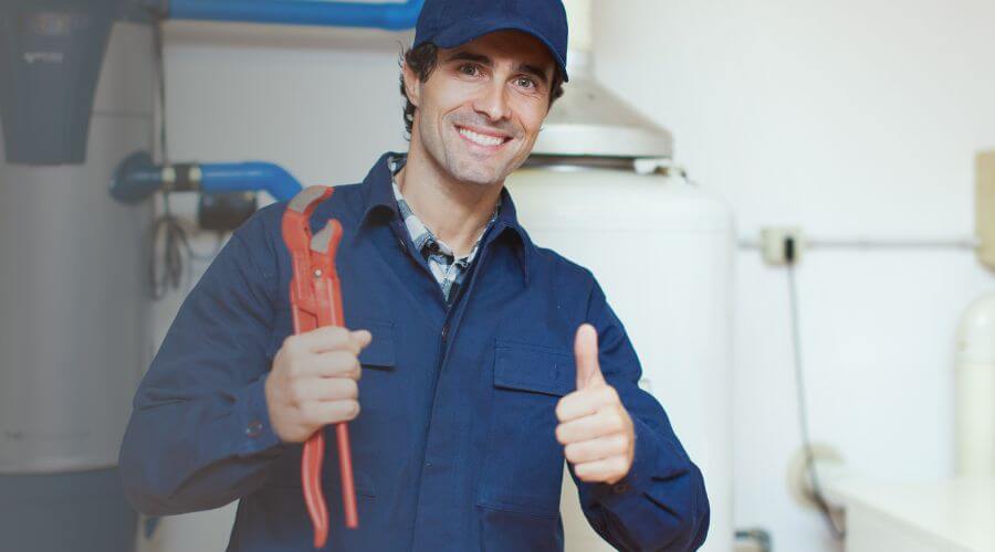 Expert burst pipe repair services in De Kalb, MO
